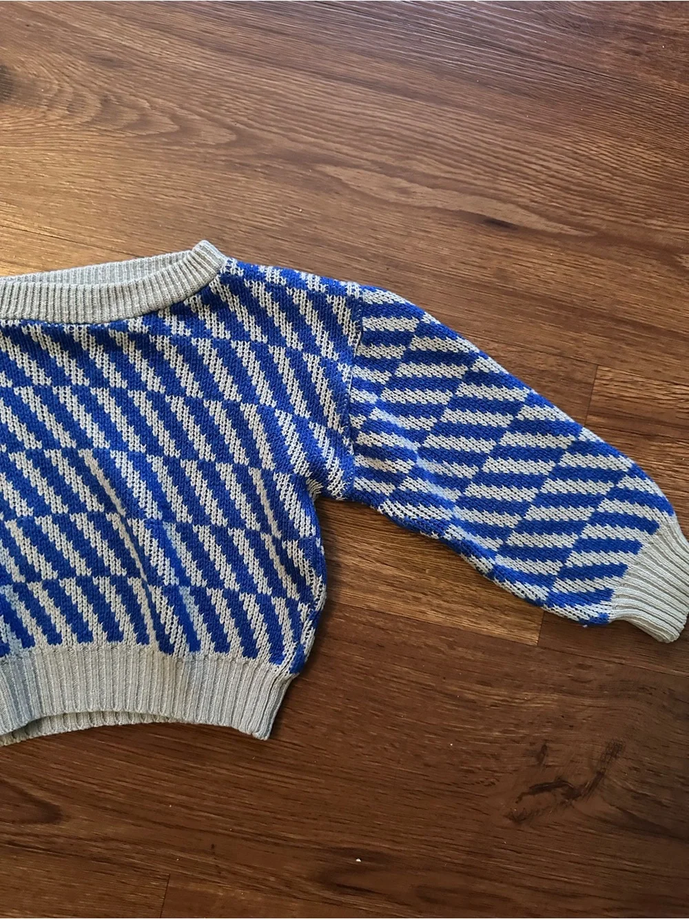 Vintage Patterned Cropped Knit Sweater
